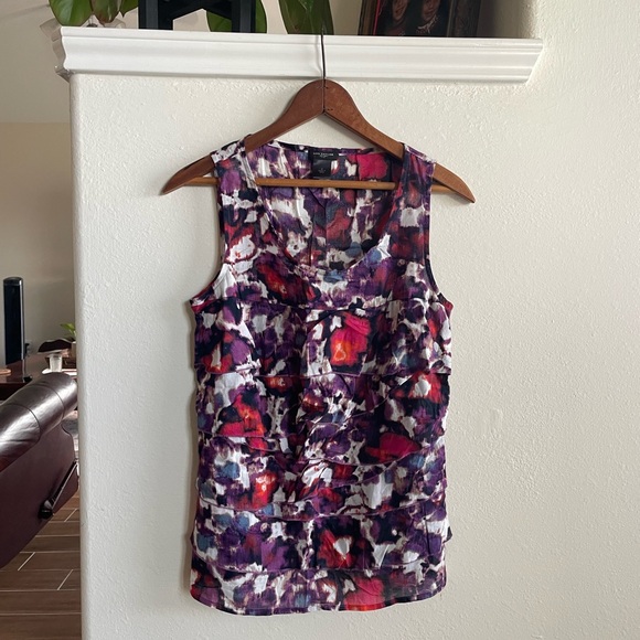 Ann Taylor Floral Sleeveless Blouse - Picture 2 of 2